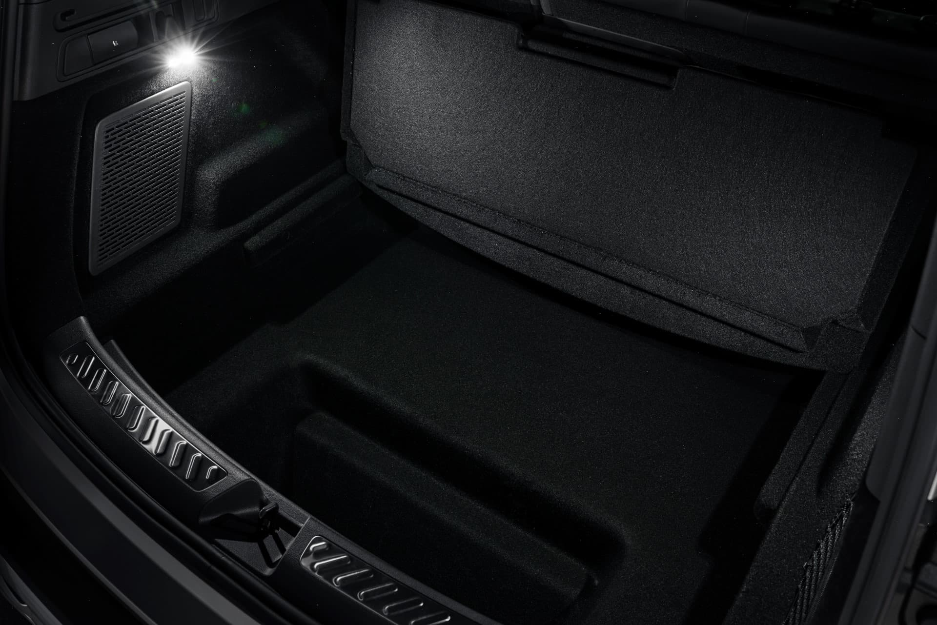 110L hidden trunk storage space